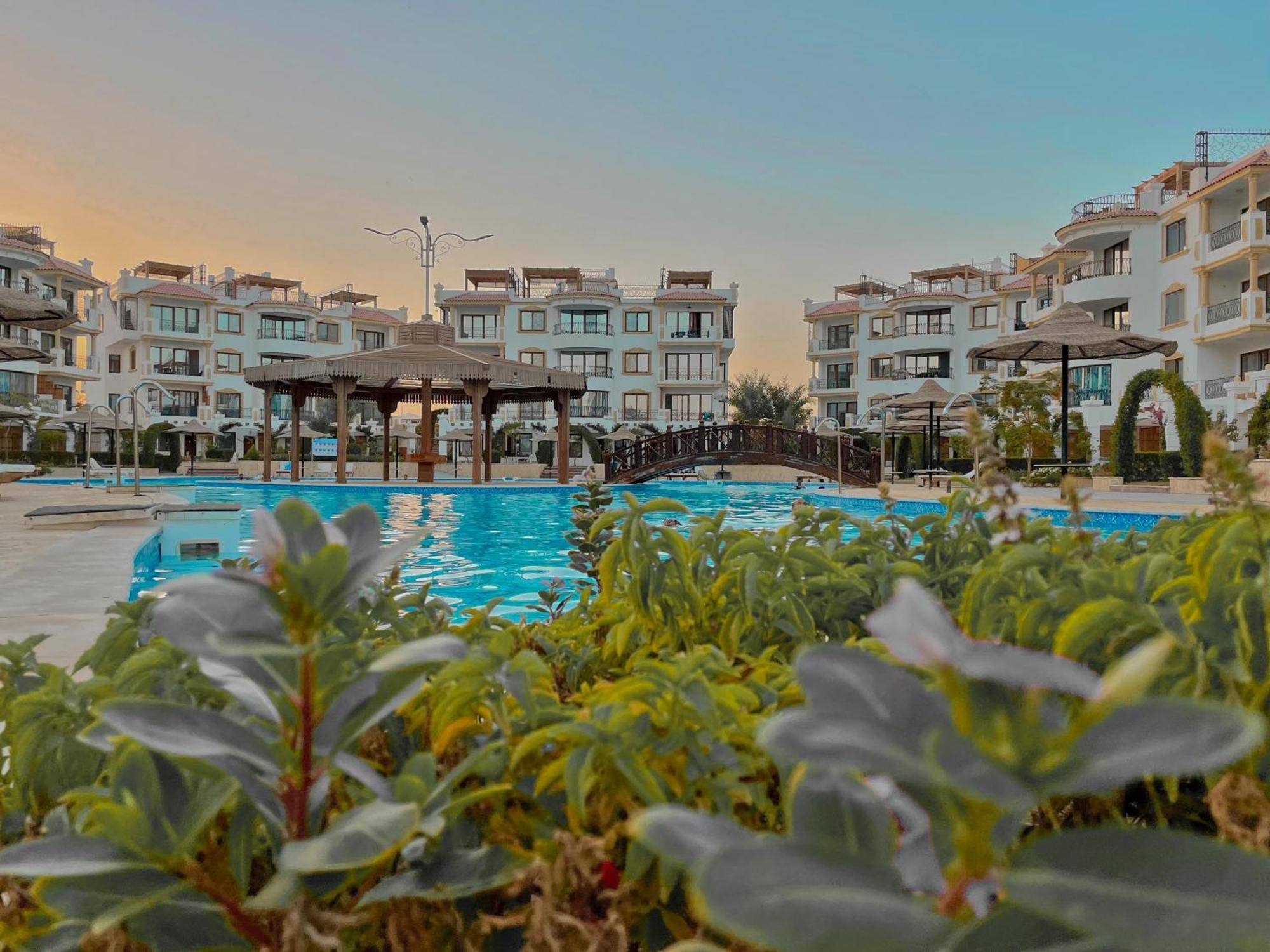 Sharm Hills Aqua Park Resort Exteriör bild