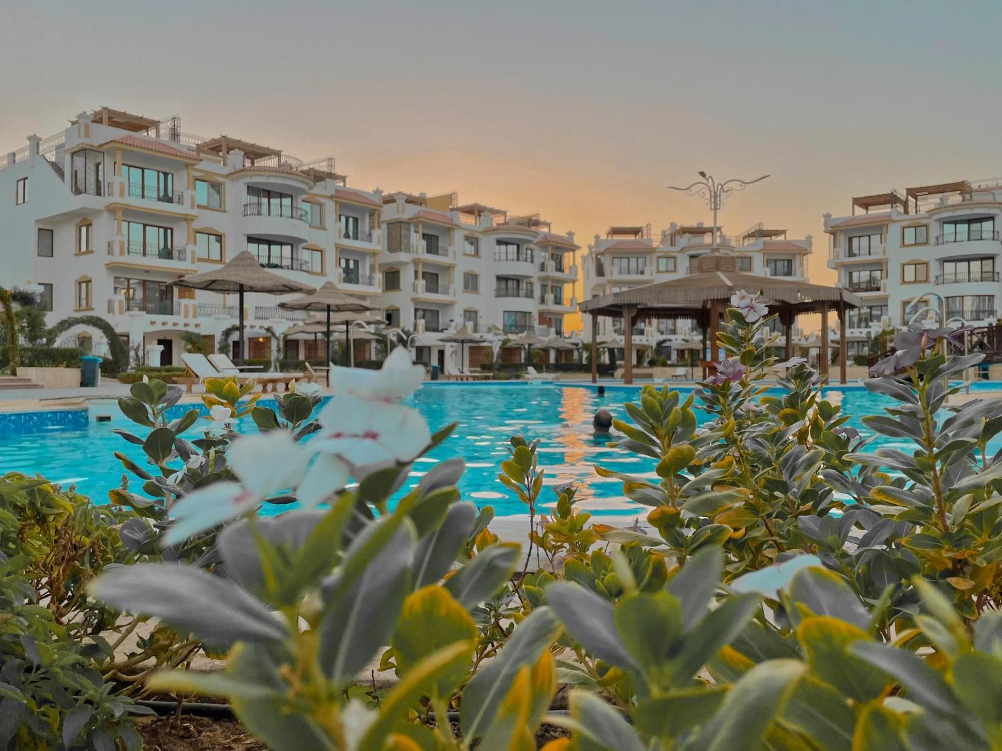 Sharm Hills Aqua Park Resort Exteriör bild