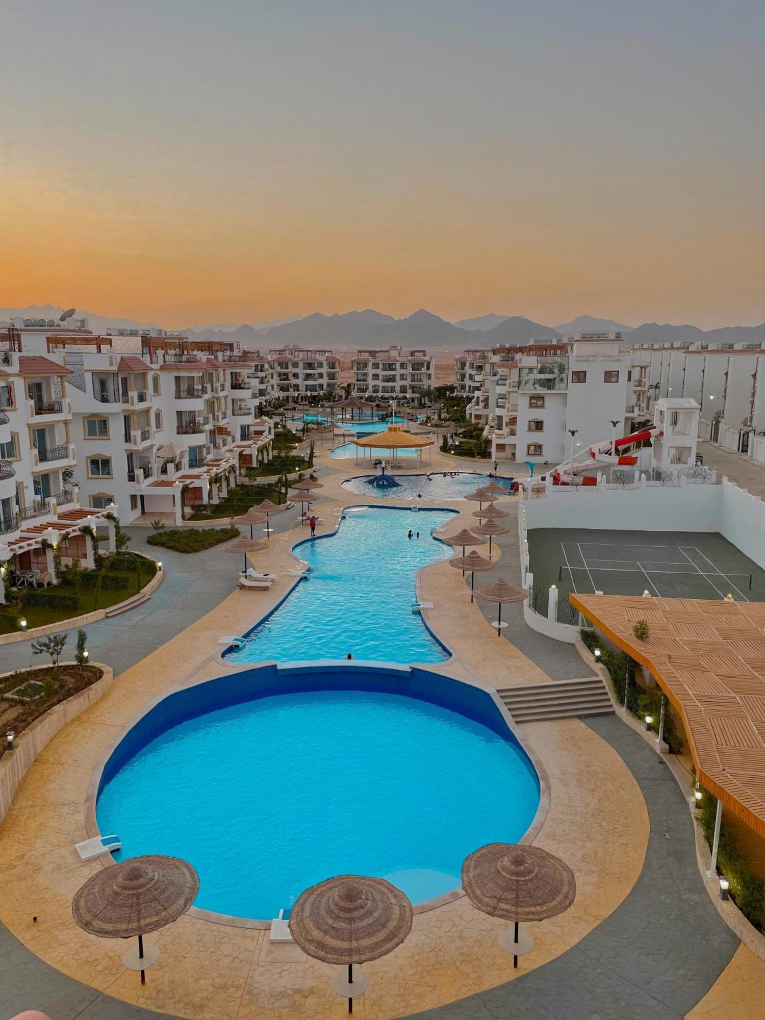 Sharm Hills Aqua Park Resort Exteriör bild